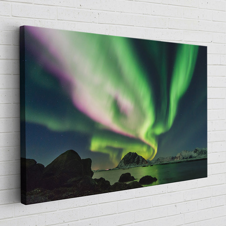 4HGBV Aurora Borealis: Aurora over Flakstad - Sightly Prints