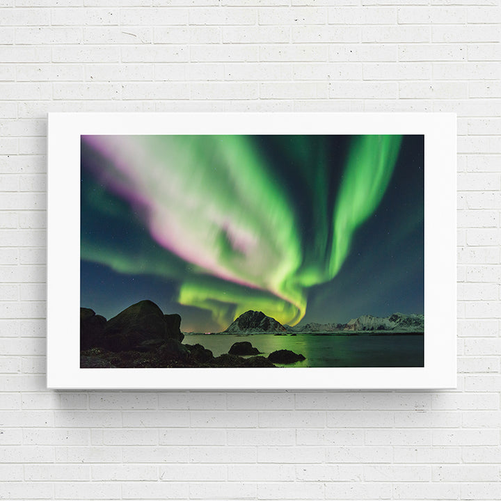 4HGBV Aurora Borealis: Aurora over Flakstad - Sightly Prints